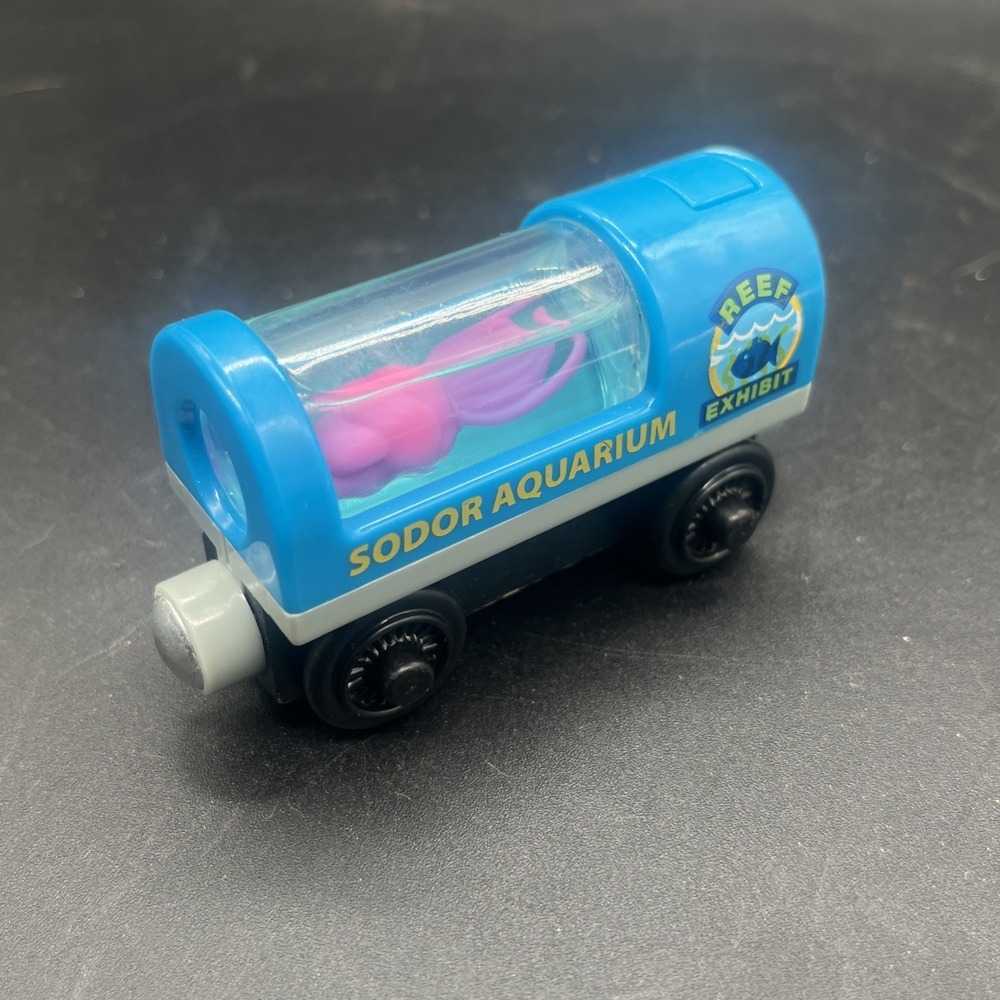 Aquarium Car Light Up Squid Thomas the Train Wooden Railway Tender Tested - Picture 6 of 12